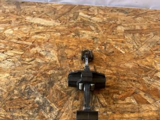 ограничитель открывания двери Ford Focus 3 поколение CB8 2012, 1.6 л., i-VTEC, IQDB, бензин, 5МКПП, frozen white, хетчбэк 5 дв., передний привод, правый руль