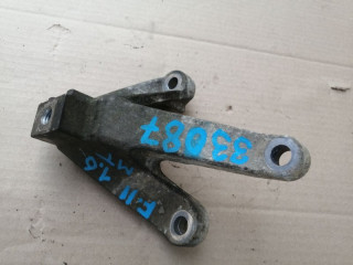 кронштейн КПП Ford Focus 2 поколение CB4 2008, 1326812