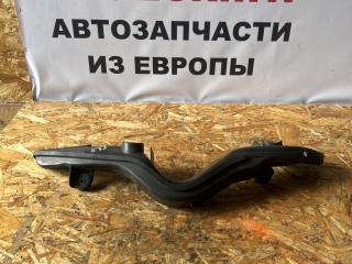 воздуховод (дефлектор) радиатора Ford Focus 2 поколение [рестайлинг] CB4 2009, 1.6 л., i, SHDA, бензин, МКПП, хетчбэк 5 дв., 7M51-9E635-AD