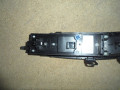 блок управления стеклоподъемниками Ford Focus 3 поколение CB8 2011, 1.6 л., бензин - фото №2