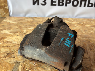 суппорт передний правый Ford Focus 3 поколение CB8 2012, 1.6 л., i-VTEC, IQDB, бензин, МКПП, frozen white, передний привод, правый руль, 1682875