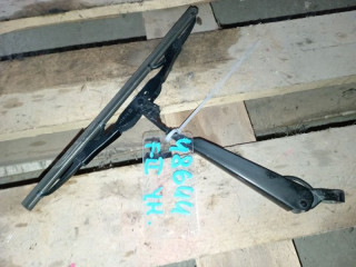 щеткодержатель (поводок стеклоочистителя, дворник) Ford Focus 2 поколение CB4 2008, 1.6 л., бензин