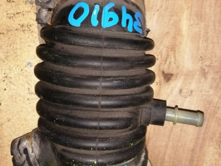 патрубок воздушного фильтра Mazda 3 1 поколение [рестайлинг] BK 2008, 2.0 л., бензин, LF50132213