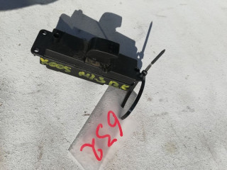 кнопка стеклоподъемника двери Mazda 3 1 поколение [рестайлинг] BK 2007, 1.6 л., бензин