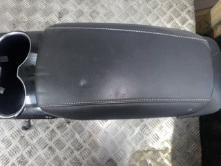 подлокотник Ford Mondeo 5 поколение 2019, 2.0 л., R9CH, бензин, вариатор, передний привод, 2080422, ES73-F045C74-BJ1GFV, 2417320, ES73-F043B04-AK3JA6