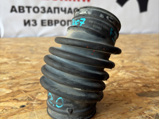 Патрубок дроссельной заслонки Ford Focus 2 поколение 2006, 1.8 л., бензин, 3M51-9A673-GC