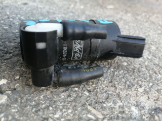 насос (моторчик) омывателя стекла Ford Focus 2 поколение CB4 2008