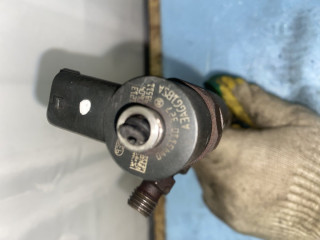 форсунка Opel Insignia 1 поколение (A) 2009, 2.0 л., A 20 DTH, дизель, МКПП, передний привод, 0445110327, 55566050, 55496735, 821438, 95517502, 0986435201