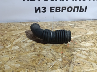 патрубок воздушного фильтра Ford Focus 2 поколение CB4 2006, 1.6 л., бензин, хетчбэк 5 дв., 1361179