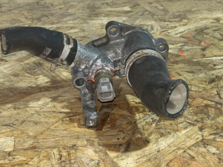 фланец (тройник) системы охлаждения Ford Focus 2 поколение 2007, 1.6 л., бензин, 1221325