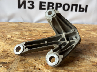 кронштейн КПП Ford Focus 3 поколение CB8 2012, 1.6 л., i-VTEC, IQDB, бензин, МКПП, frozen white, передний привод, правый руль, 3M51-7M125