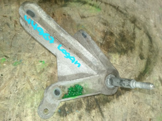 кронштейн КПП Renault Logan 1 поколение 2009