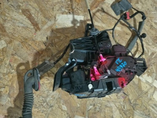 замок двери Ford Focus 2 поколение CB4 2008, 1.6 л., бензин