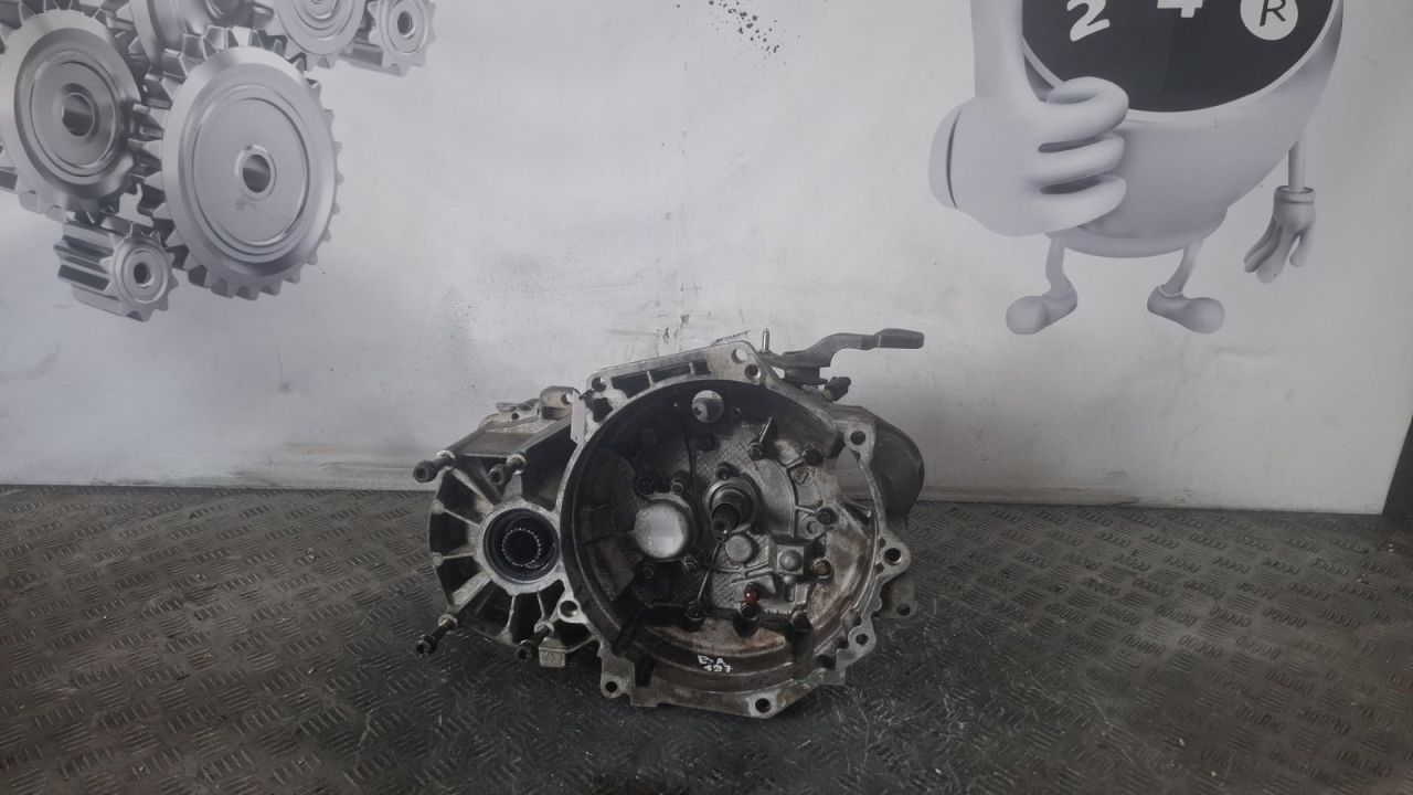 КПП механическая (МКПП) Volkswagen Passat B6 2007, 2.0 л., бензин, 6МКПП, полный привод, JXQ - фото №1