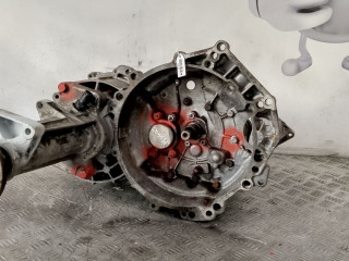 КПП механическая (МКПП) Volkswagen Transporter T4 1993, 2.4 л., дизель
