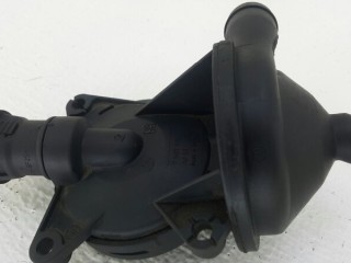 маслоотделитель (сапун) BMW 2003, 2.0 л., N42 B20, бензин