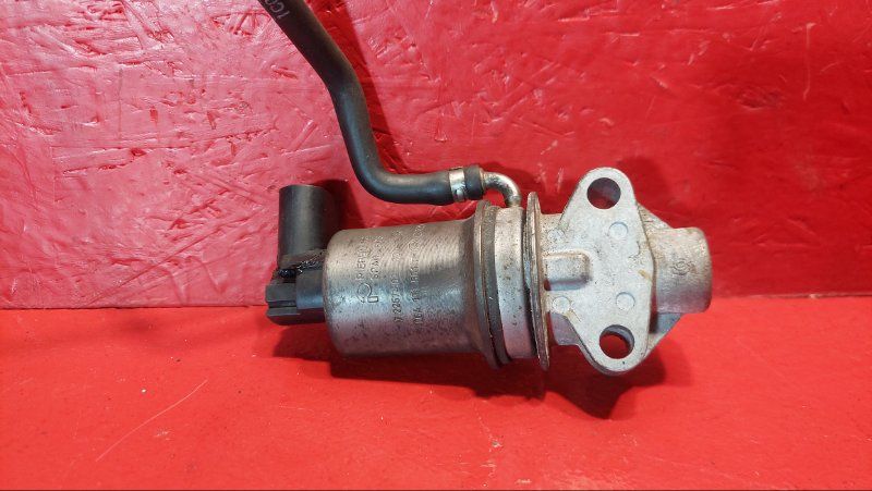 клапан EGR Volkswagen Beetle 2 поколение 2001, 1.6 л., AYD, бензин, 06A131501F - фото №1