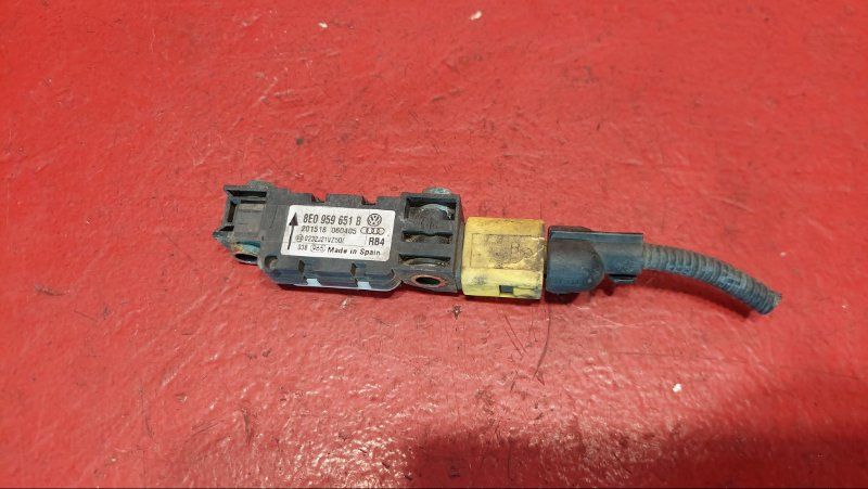 датчик (прочие) Audi A3 8P 2005, 2.0 л., BKD, дизель, 8E0959651B - фото №1