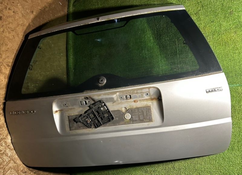 крышка багажника (дверь 3-5) Ford Mondeo 3 поколение 2002, 2.0 л. - фото №1