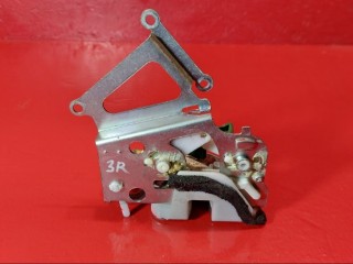 замок двери задней правой Mazda Demio 2 поколение [рестайлинг] DY 2007, D35072310D