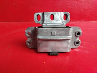 подушка крепления двигателя Volkswagen Passat B6 2006, 1K0199555M