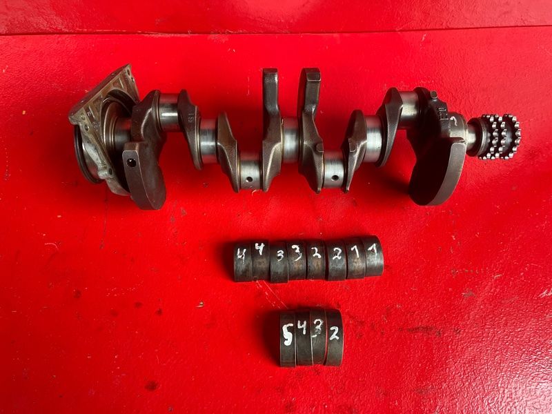 коленвал Mercedes-Benz C-Класс W201 W202 (1982 - 1988), OM111, 1110300001 - фото №1