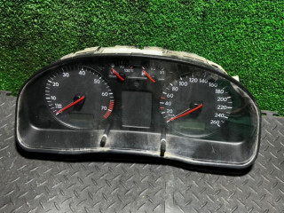 щиток приборов (приборная панель) Volkswagen Passat B6 2006, 88311245