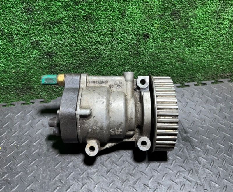 ТНВД Renault Megane 2 поколение 2006, 1.5 л., 8200057225 - фото №1