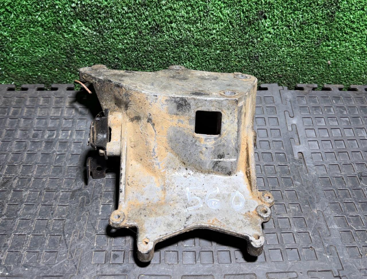 кронштейн двигателя Opel Astra H 2006, 897255256A - фото №1