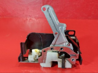 замок двери передней левой Mazda Demio 2 поколение [рестайлинг] DY 2007, D35059310C