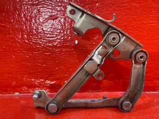 петля капота правая Mercedes-Benz E-Класс W211/S211 W211 2005, 2118800228