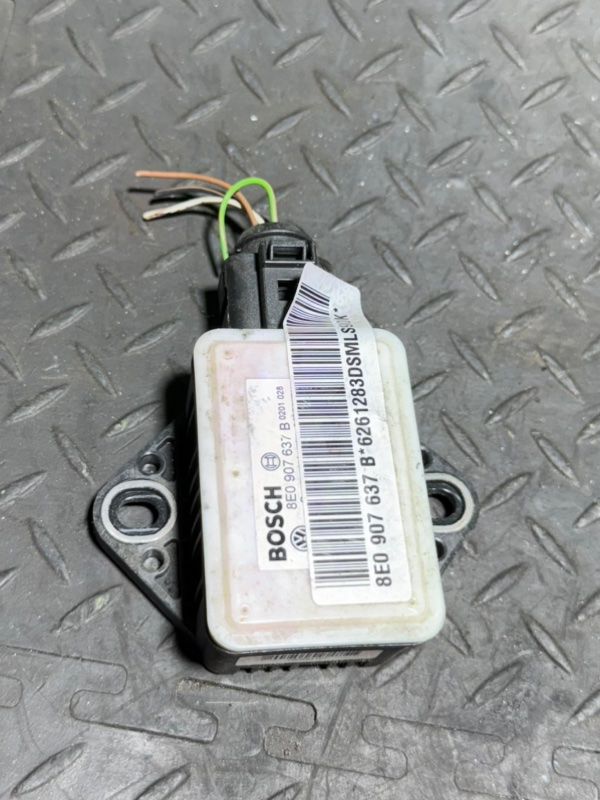 датчик ускорения Audi A6 4F/C6 2006, 8E0907637B - фото №1