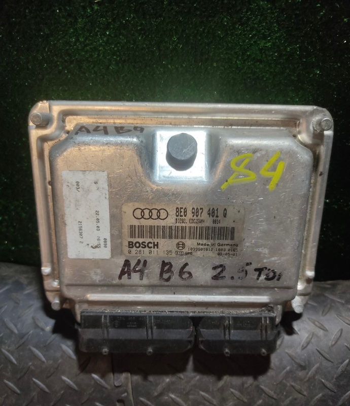 блок управления двигателем Audi A4 B6 2002, 2.5 л., 8E0907401Q, 281011135 - фото №1