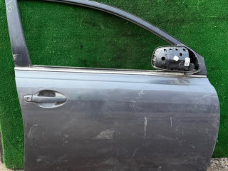 дверь передняя правая Toyota Avensis 2 поколение (T250) 2004, 1.8 л.
