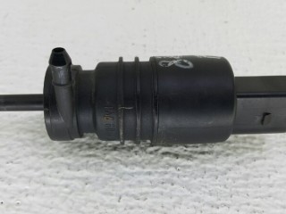 насос (моторчик) омывателя стекла Volkswagen Bora 1 поколение 2004, 1.4 л., BCA, бензин