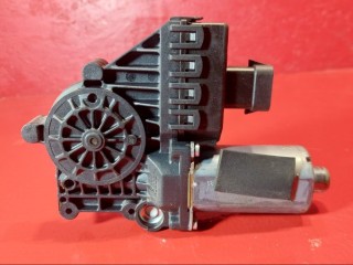 моторчик стеклоподъемника передний правый Opel Astra H 2004, 1.4 л., Z 14 XEP, бензин, 994887100, 13101481