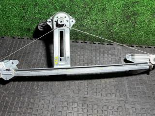 стеклоподъемник задний правый Opel Zafira 2 поколение (B) 2007