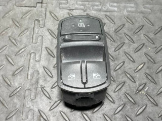 блок управления стеклоподъемниками Opel Corsa C [рестайлинг] 2006, 13258521