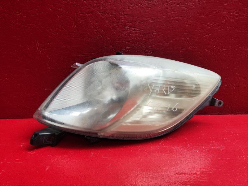 фара левая Toyota Yaris XP9 2007, 8117052580 - фото №1