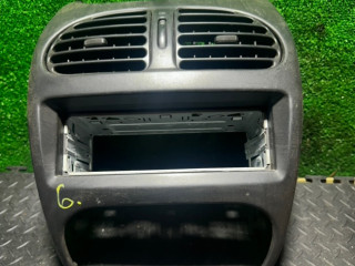 накладка на торпедо (консоль) Peugeot 206 1 поколение 2003, 9624663577