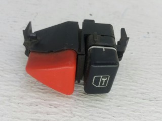 кнопка аварийной сигнализации Mercedes-Benz A-Класс W168 1999, OM166