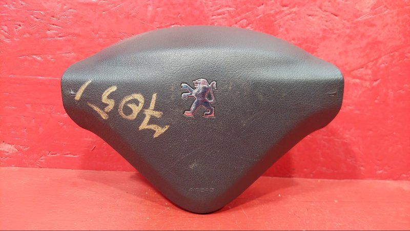 подушка безопасности водителя Peugeot 207 1 поколение 2007, 1.4 л., KFU (ET3J4), бензин, 96500674ZD - фото №1