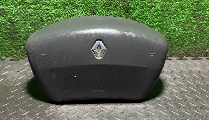 подушка безопасности водителя Renault Trafic 2 поколение 2004, 1.9 л., 91167639 - фото №1