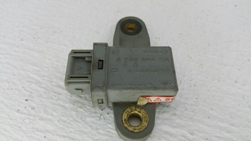 датчик ускорения Mercedes-Benz A-Класс W168 1999, OM166, 265005113 - фото №1