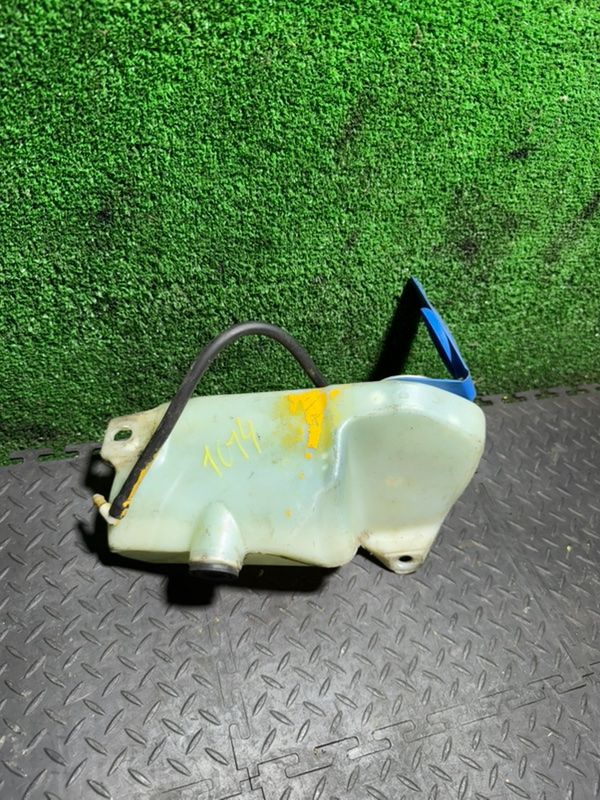 бачок омывателя Audi A4 B7 2007, 8E0955453AQ - фото №1