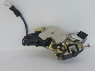 замок двери Suzuki Liana 1 поколение [рестайлинг] 2005, 1.6 л., M16A, бензин