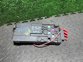 блок предохранителей Mercedes-Benz E-Класс W211/S211 2004, 2.2 л., 2115452301