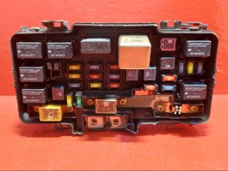 блок предохранителей Honda Civic 7 поколение 2003, 38250S5A003