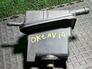 бачок гидроусилителя Skoda Octavia 1 поколение (A4) 1997, 1.6 л., бензин, лифтбэк, 1J0422371B