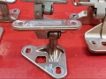 петля двери Mercedes-Benz E-Класс W211/S211 W211 2005 - фото №3